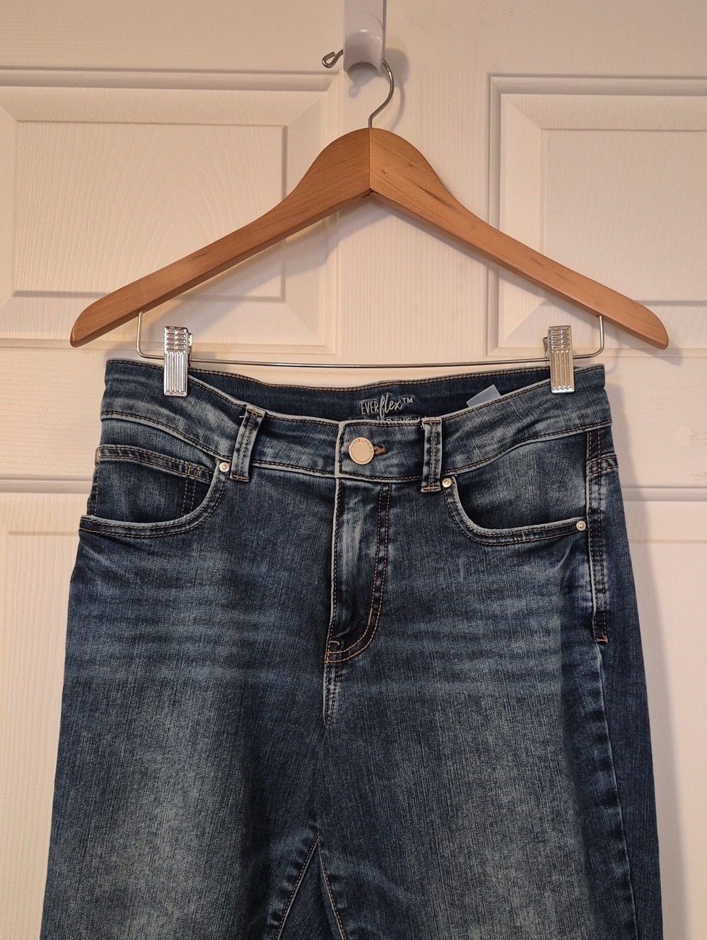 Soft & Comfortable women’s dark Blue Jeans with Stretch